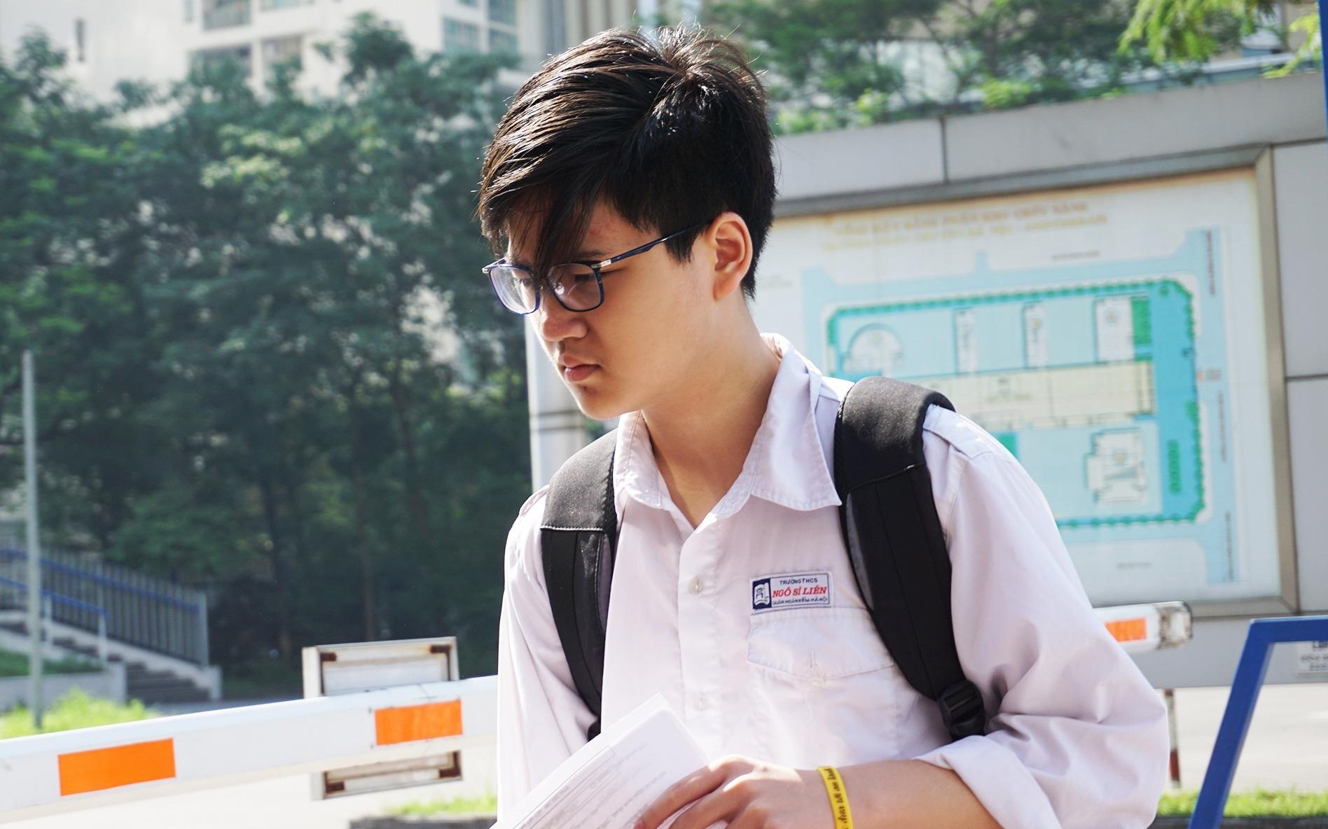 De thi tham khao vao lop 10 o Ha Noi: Kho dat diem 10 mon Tieng Anh hinh anh