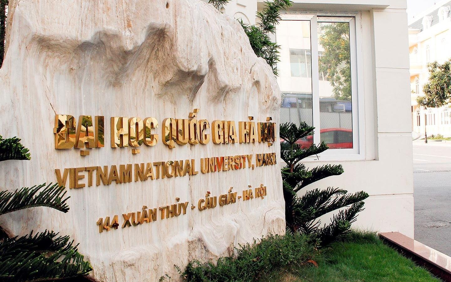 DH Quoc gia Ha Noi dung thu 502 the gioi ve Vat ly hinh anh