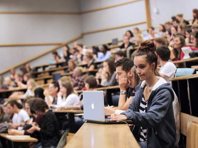 pháp tăng học phí 16 lần ảnh 2 phap tang hoc phi 16 lan anh 2