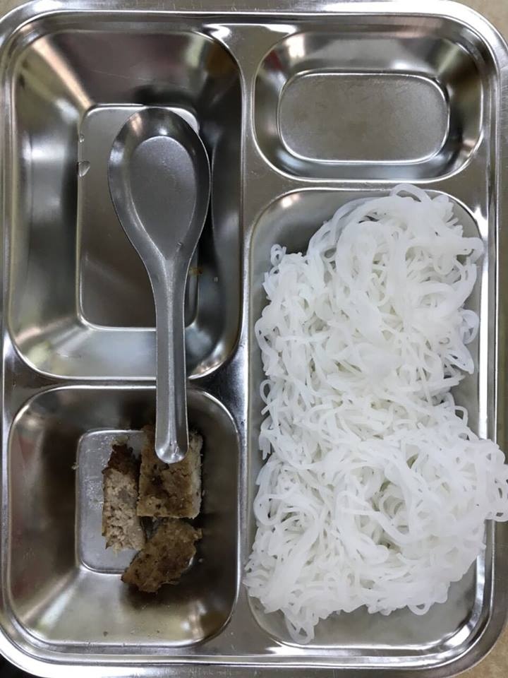 suất ăn 22.000 đồng ảnh 3 suat an 22.000 dong anh 3