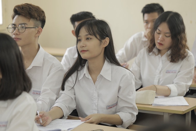 Thi sinh mong lung vi thieu thong tin tuyen sinh hinh anh
