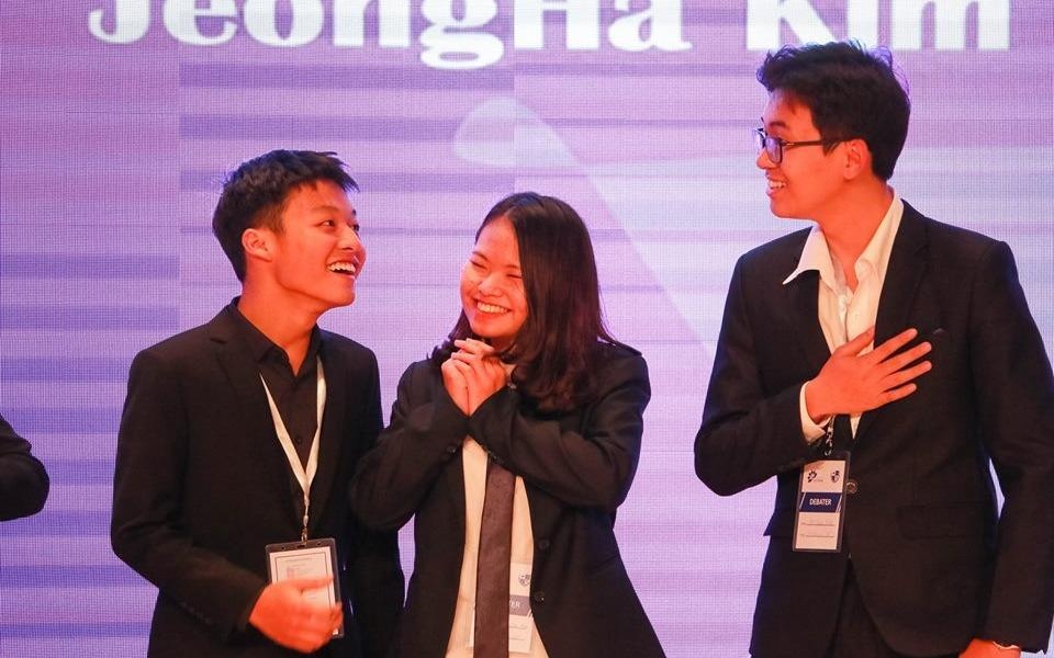 Phan tranh bien cua thanh vien doi vo dich MetaSDT 1 hinh anh