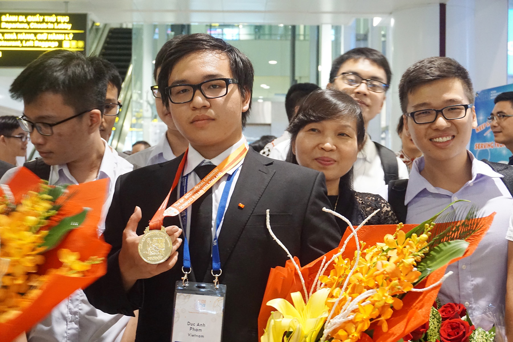 guong mat tre tieu bieu 2018 anh 2