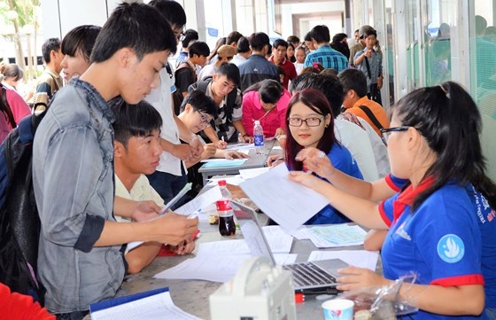 Học phí đại học ảnh 1 Hoc phi dai hoc anh 1