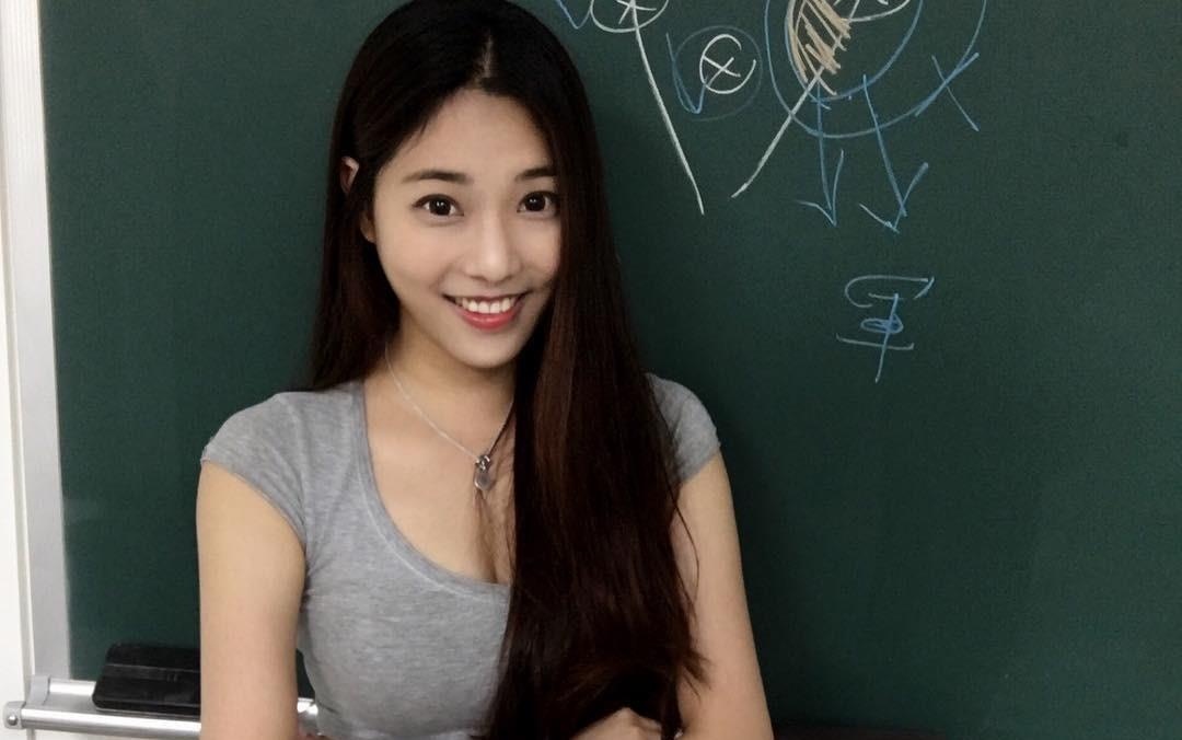 Nu giang vien Dai Loan xinh dep, gioi hai ngoai ngu hinh anh