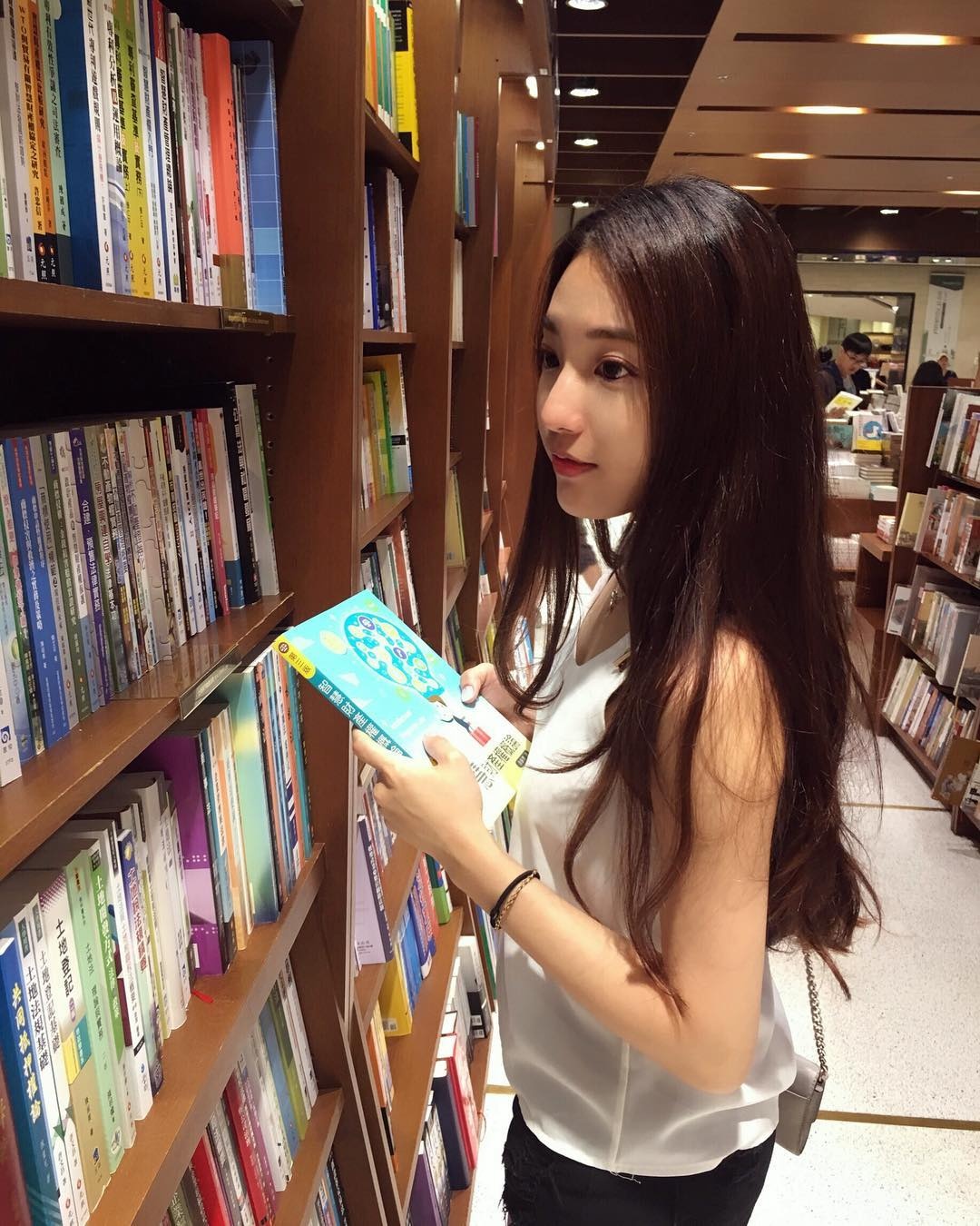 giang vien quyen ru nhat dai loan anh 10