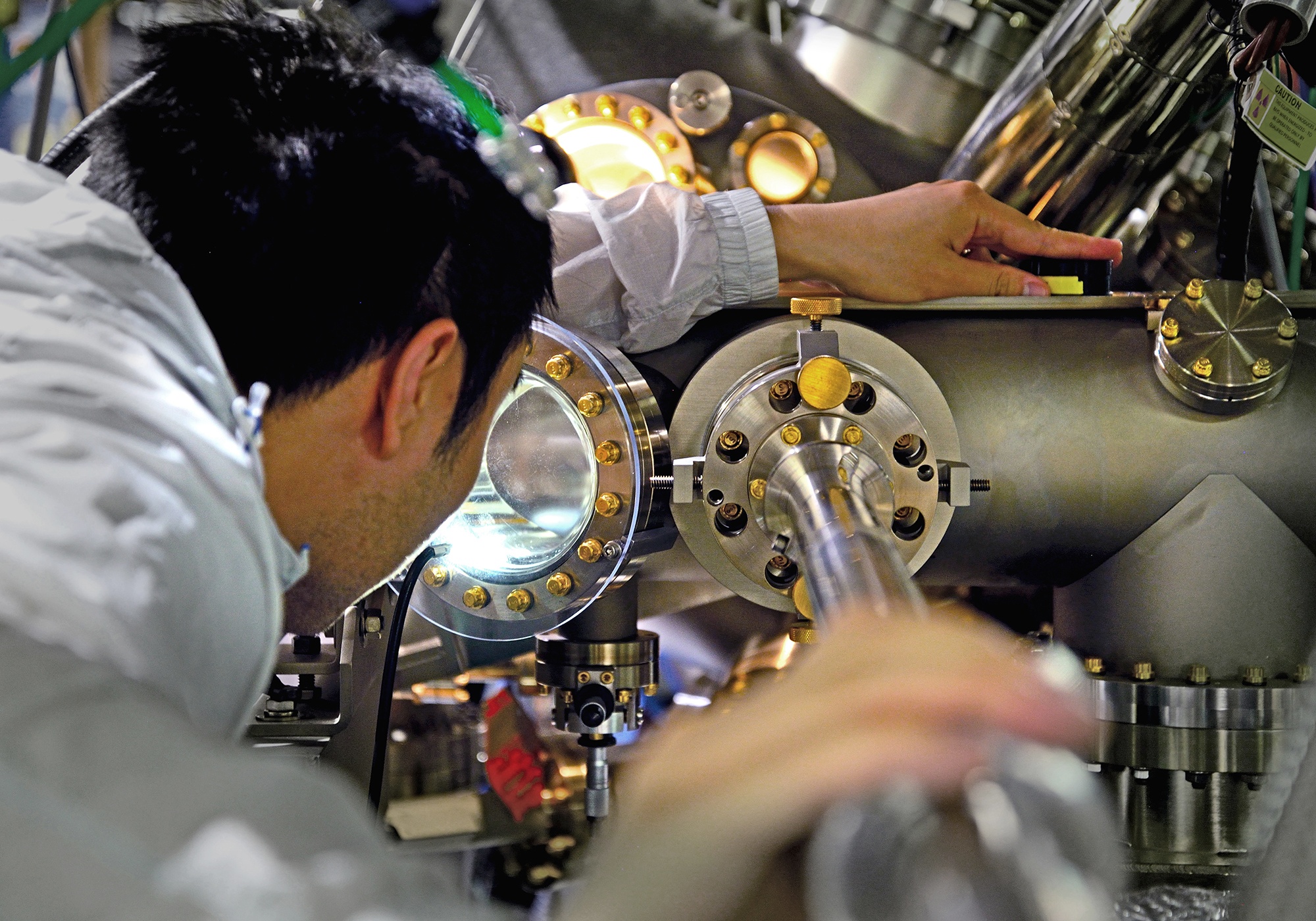 Ben trong phong thi nghiem thay doi the gioi cua DH Stanford hinh anh