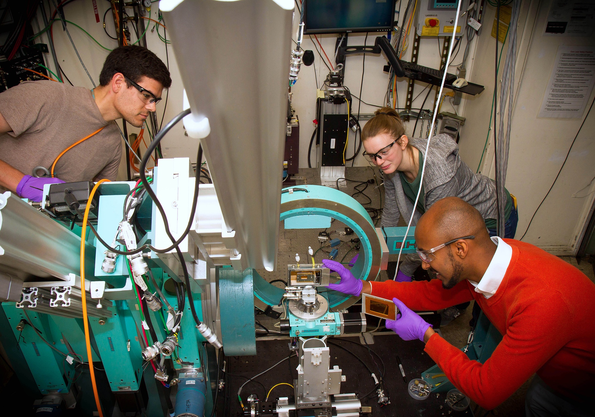 phong thi nghiem hien dai nhat the gioi anh 3