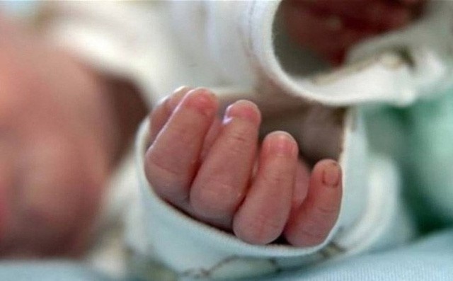 Tre tu vong sau bua an sang tai truong mam non hinh anh