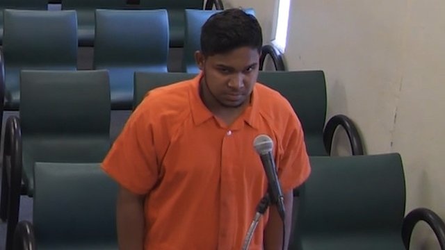 giao vien dam o hoc sinh anh 1