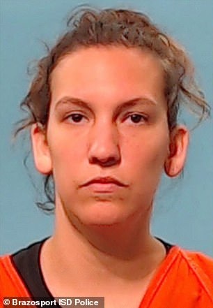 cô giáo quan hệ tình dục với học sinh ảnh 1 co giao quan he tinh duc voi hoc sinh anh 1