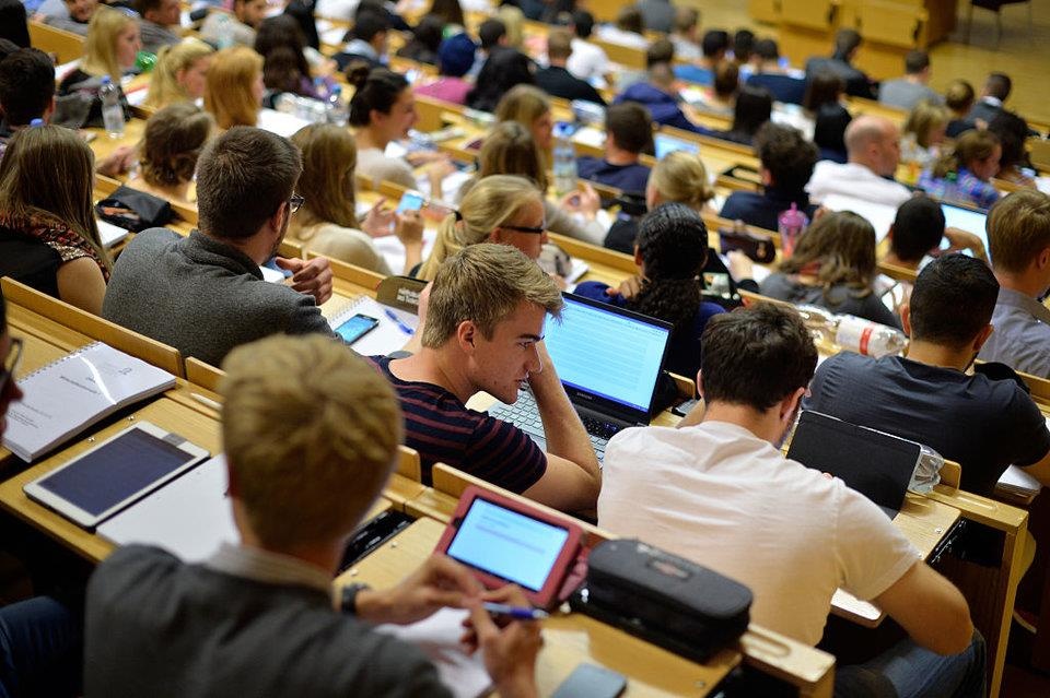 sinh viên không tốt nghiệp ảnh 3 sinh vien khong tot nghiep anh 3