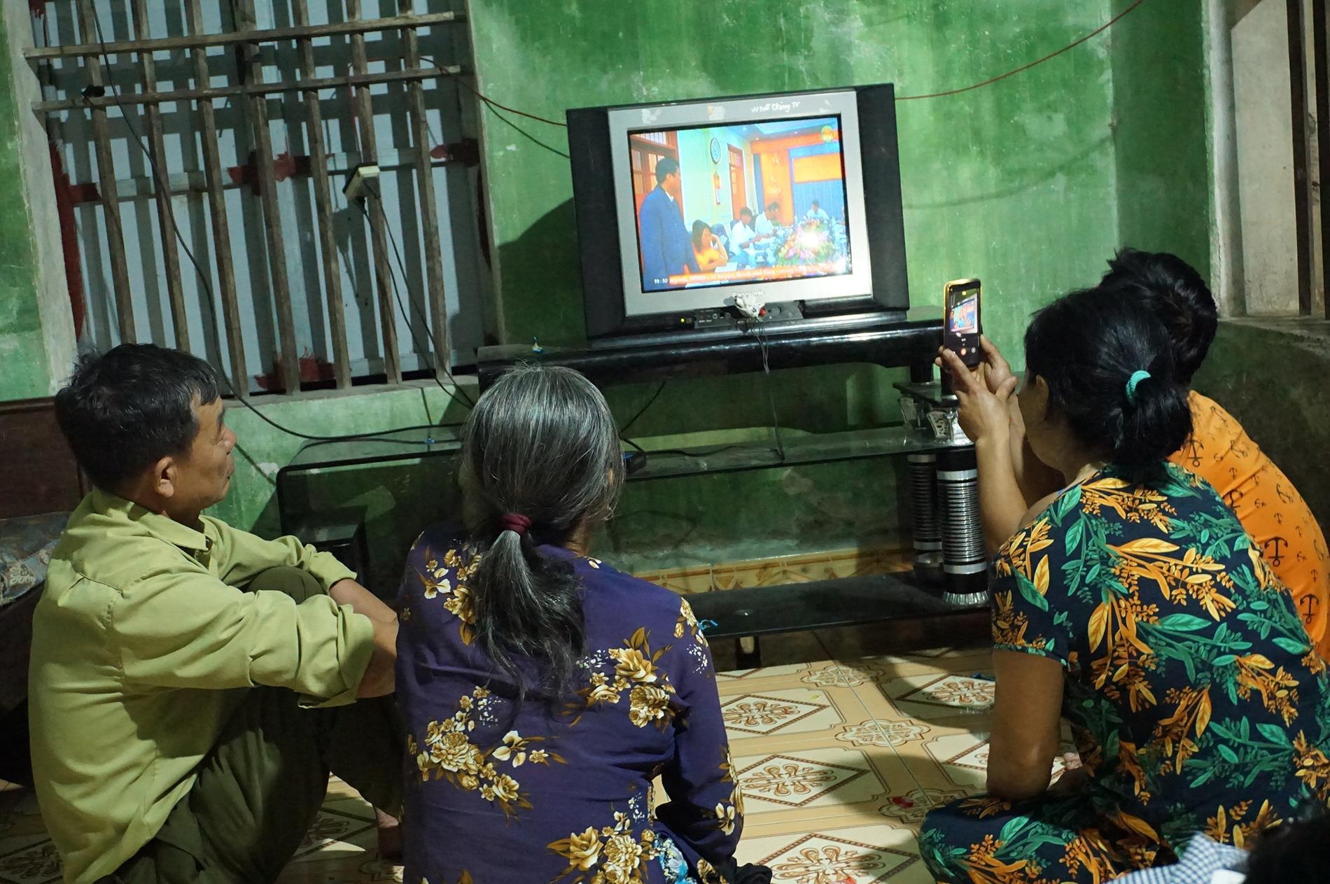 nữ sinh hưng yên bị đánh hội đồng ảnh 2 nu sinh hung yen bi danh hoi dong anh 2