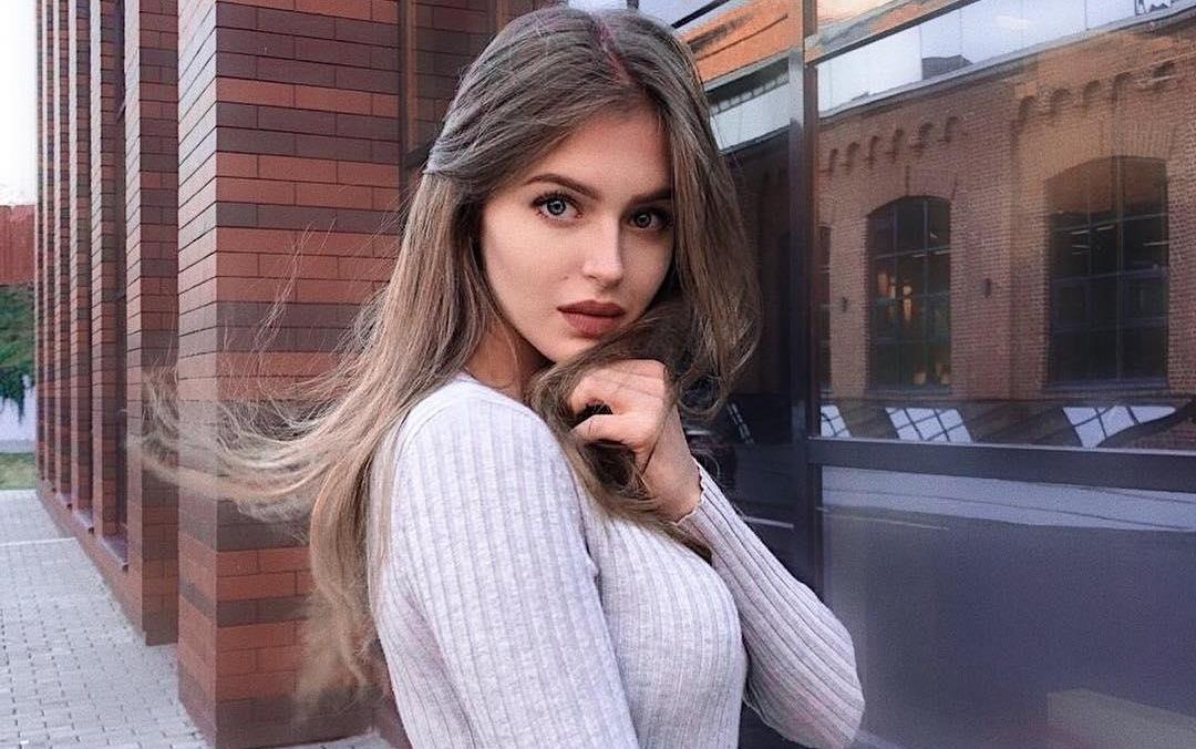 Dai hoc cua tan hoa hau Nga Alina Sanko co gi dac biet? hinh anh