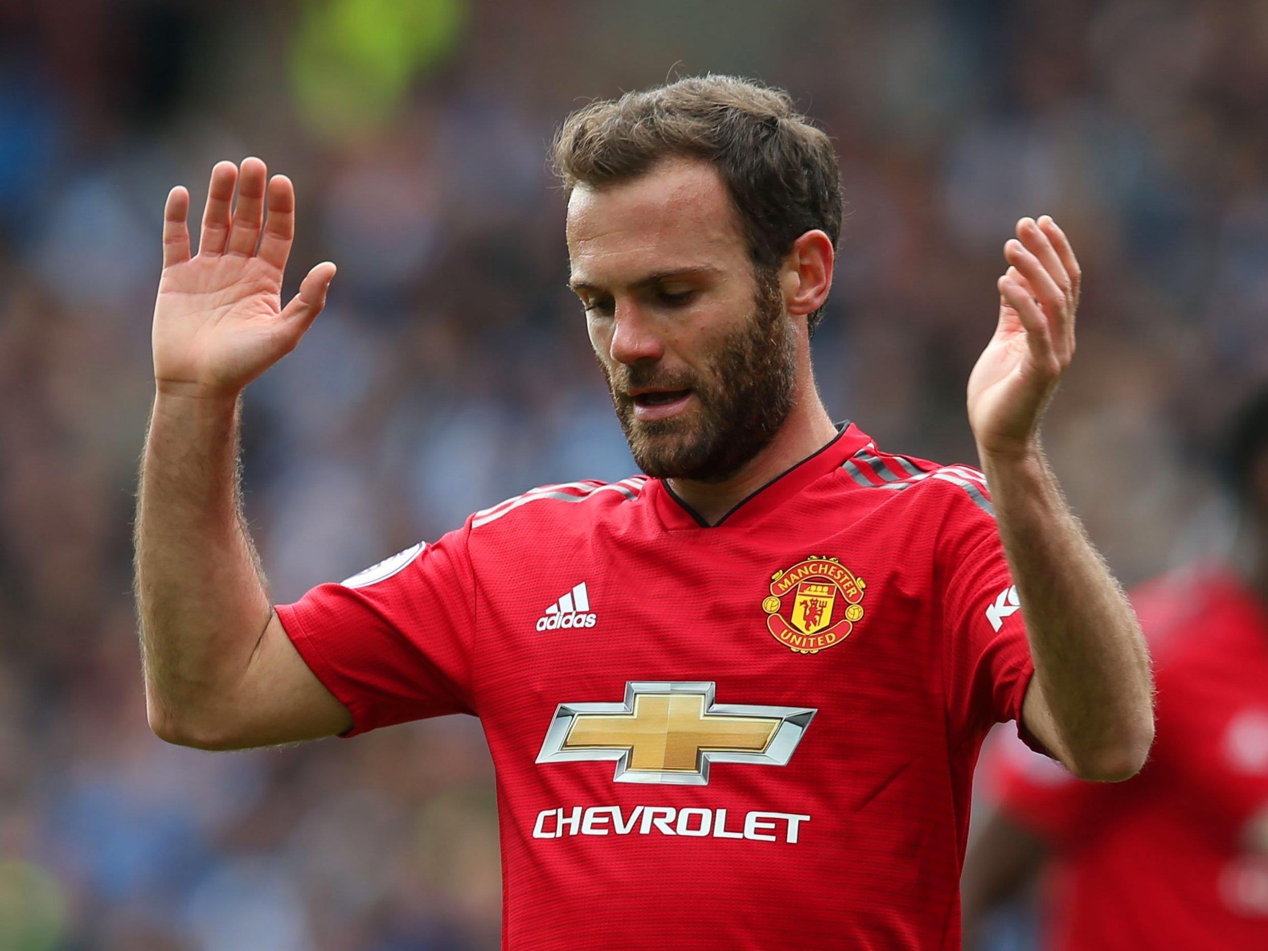 cau thu bong da thong minh anh 4