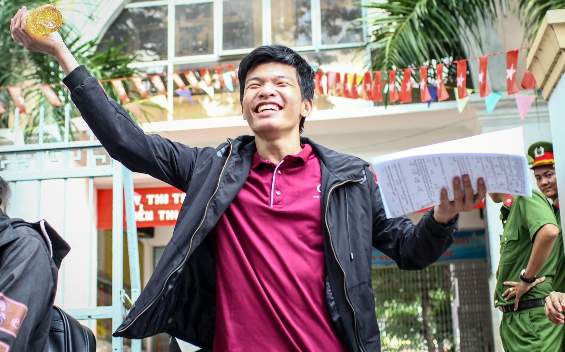 De thi Sinh vao chuyen Khoa hoc Tu nhien dai, phan loai tot hinh anh