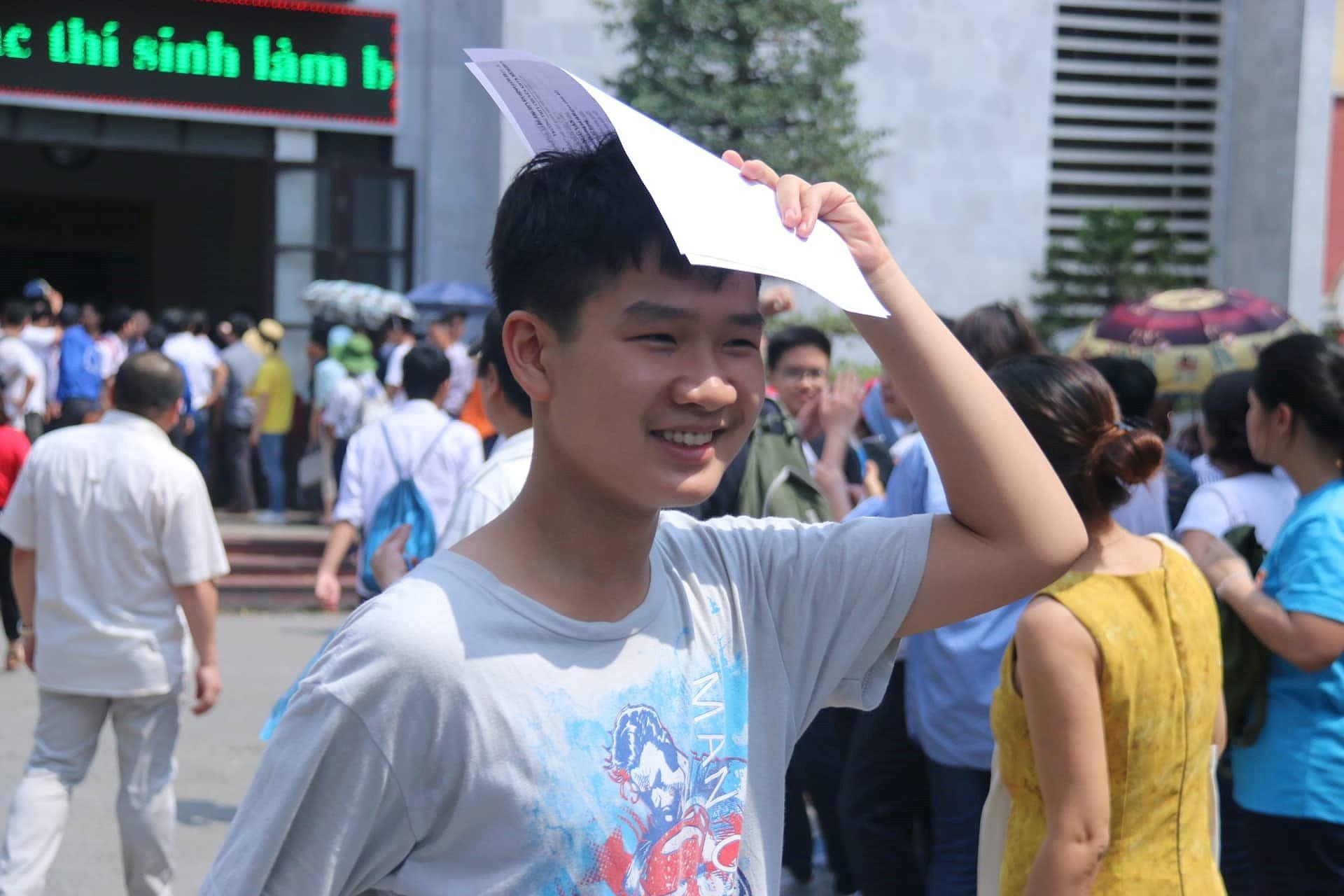 tuyen sinh lop 10 anh 1