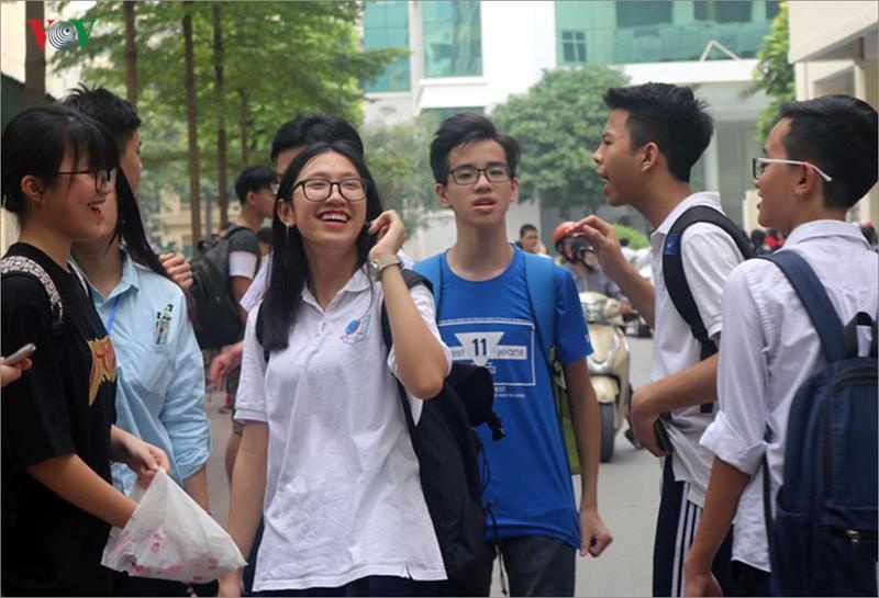 thi tuyển lớp 10 ảnh 1 thi tuyen lop 10 anh 1