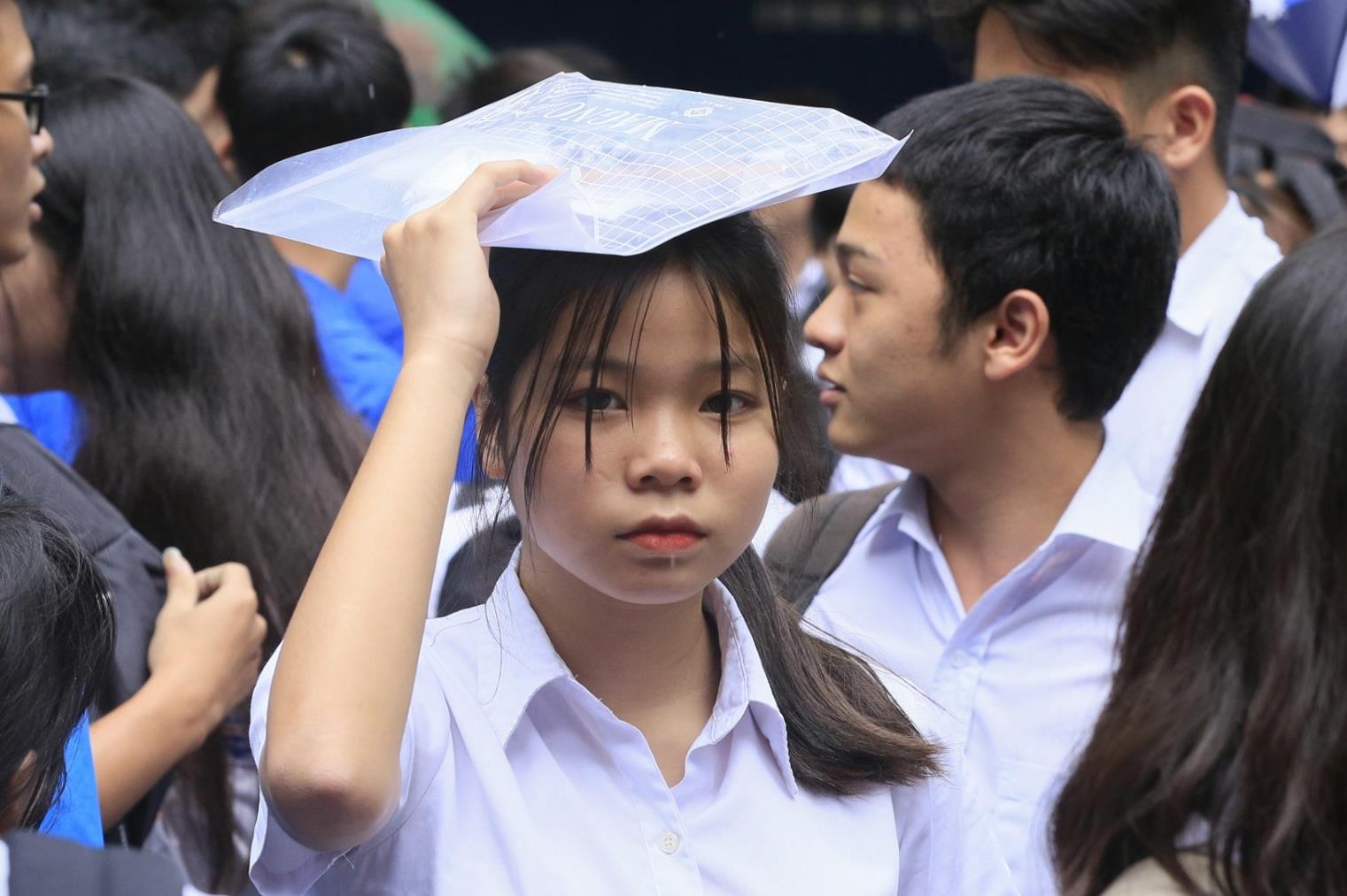 De thi Toan vao lop 10 o Ha Noi co cau hoi kho hinh anh