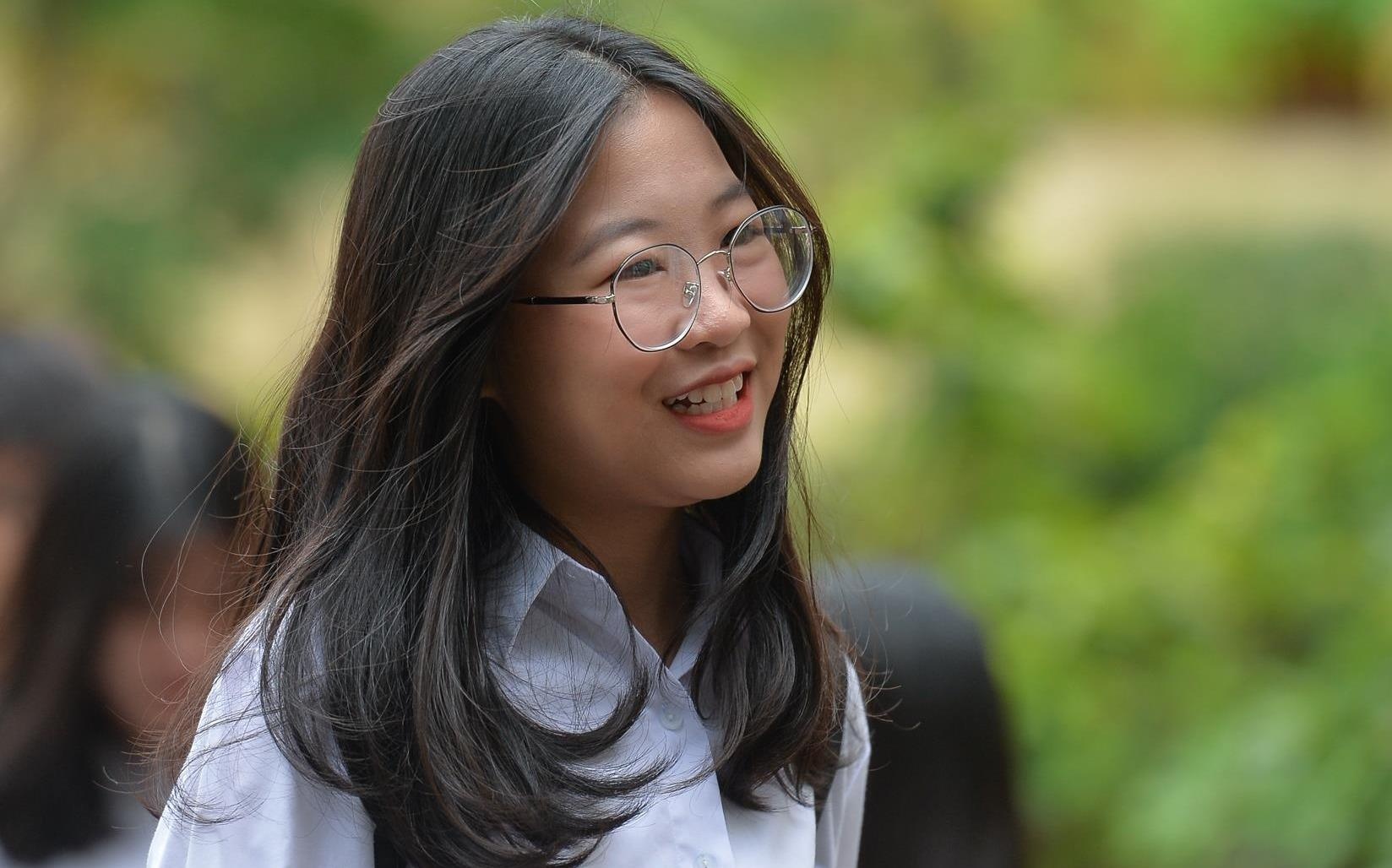 So GD&DT Ha Noi cong bo dap an cac mon thi vao lop 10 hinh anh