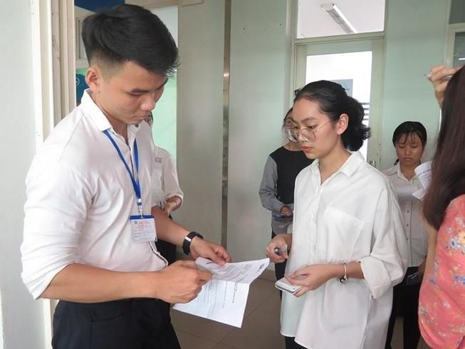 Thi đánh giá năng lực ảnh 1 Thi danh gia nang luc anh 1