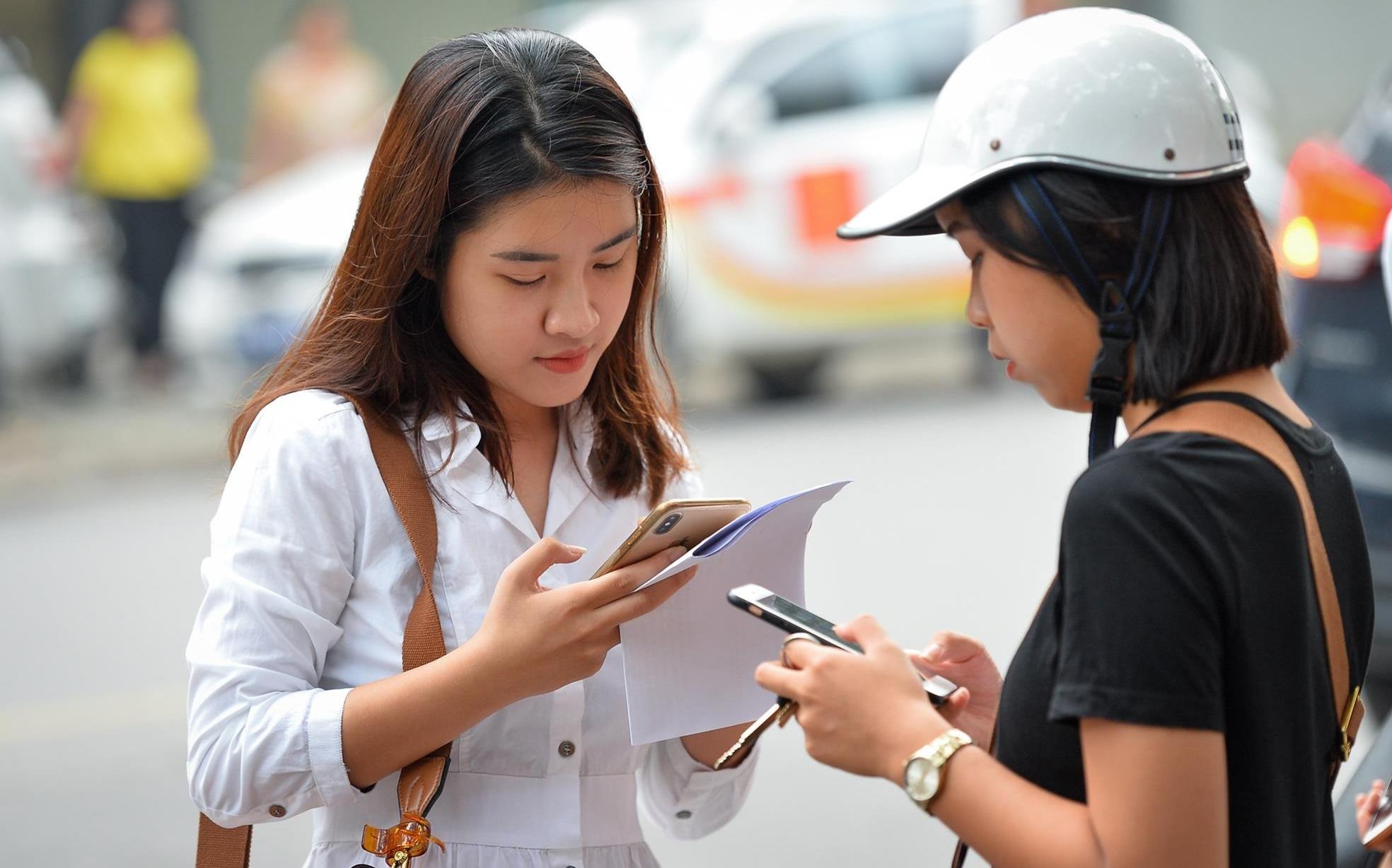 Bai giai de thi mon Toan ma 115 hinh anh