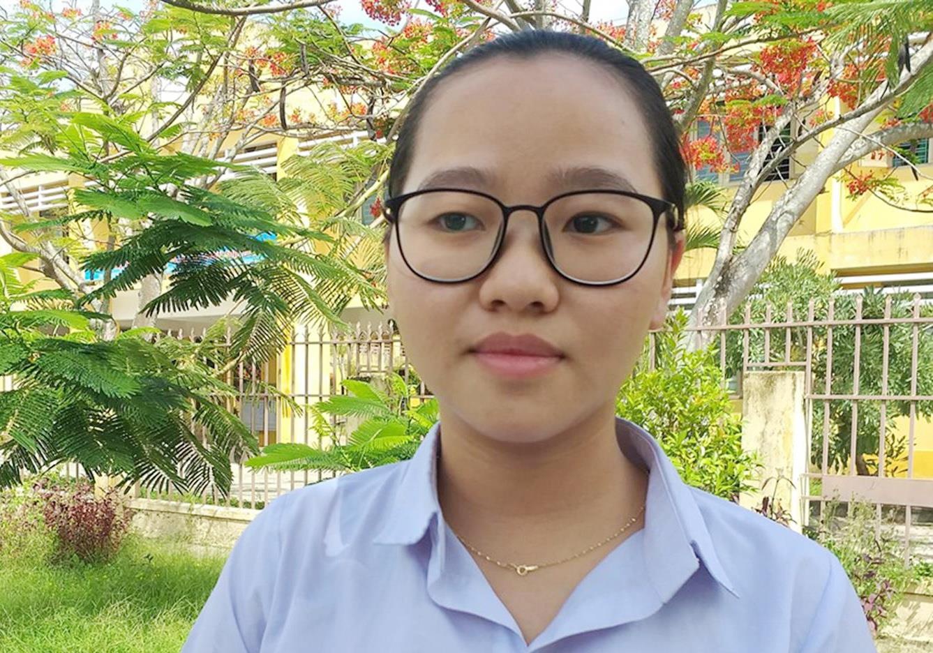 Nu sinh ke viec bi mat trom tai san truoc gio thi THPT quoc gia hinh anh