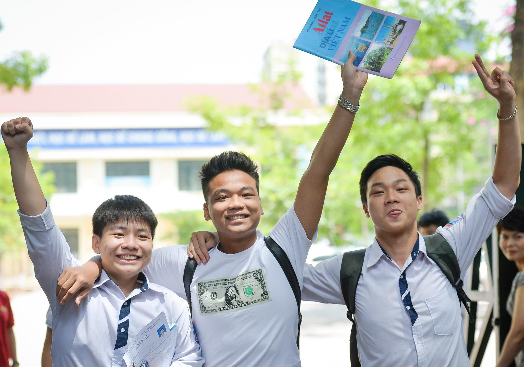 Bo GD&DT cong bo dap an Ngu van THPT quoc gia 2019 hinh anh