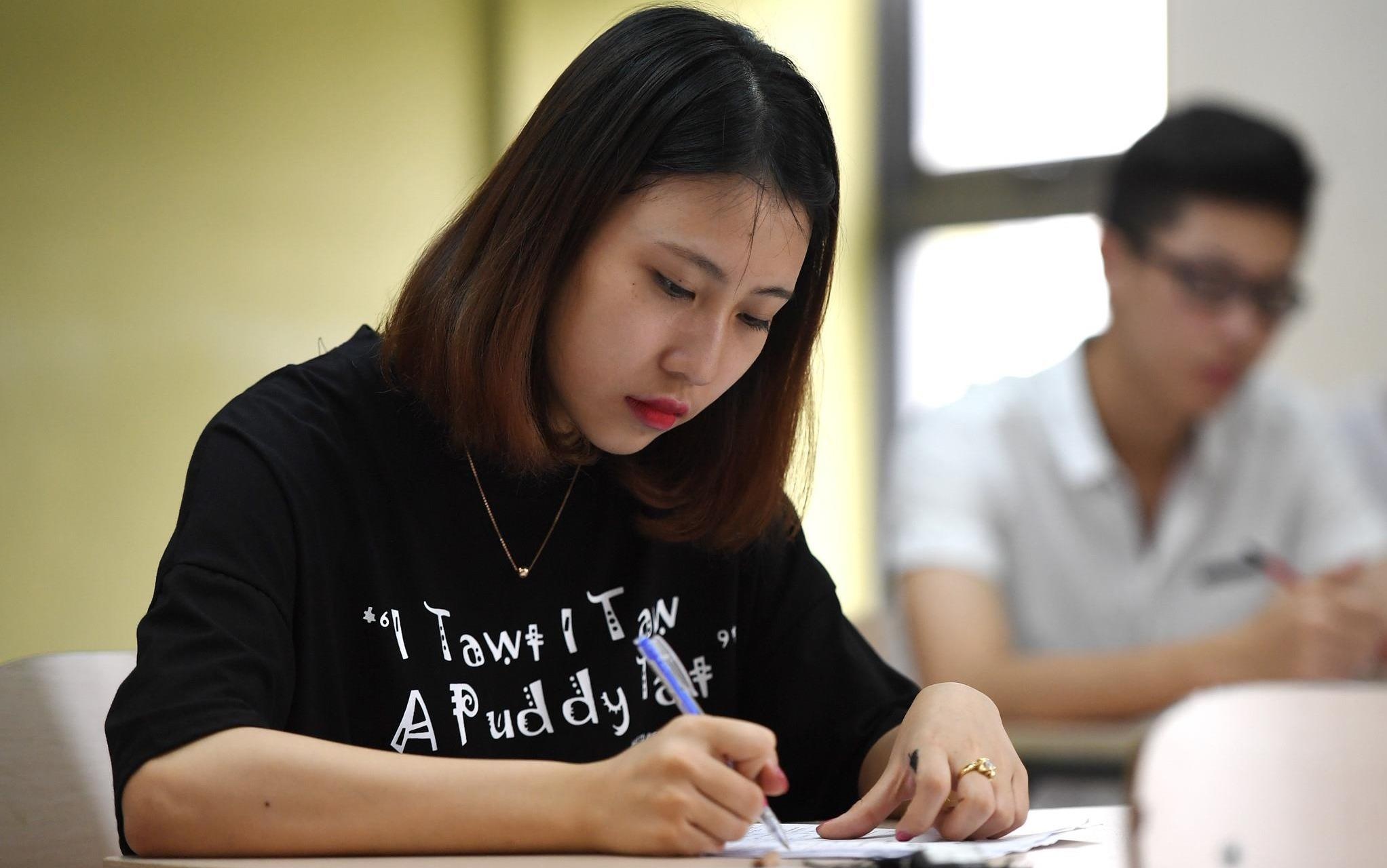 Ha Giang la dia phuong duy nhat khong co diem 10 hinh anh