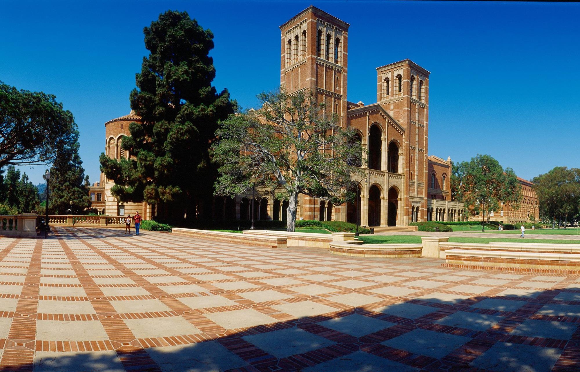 truong dai hoc tot nhat the gioi anh 9