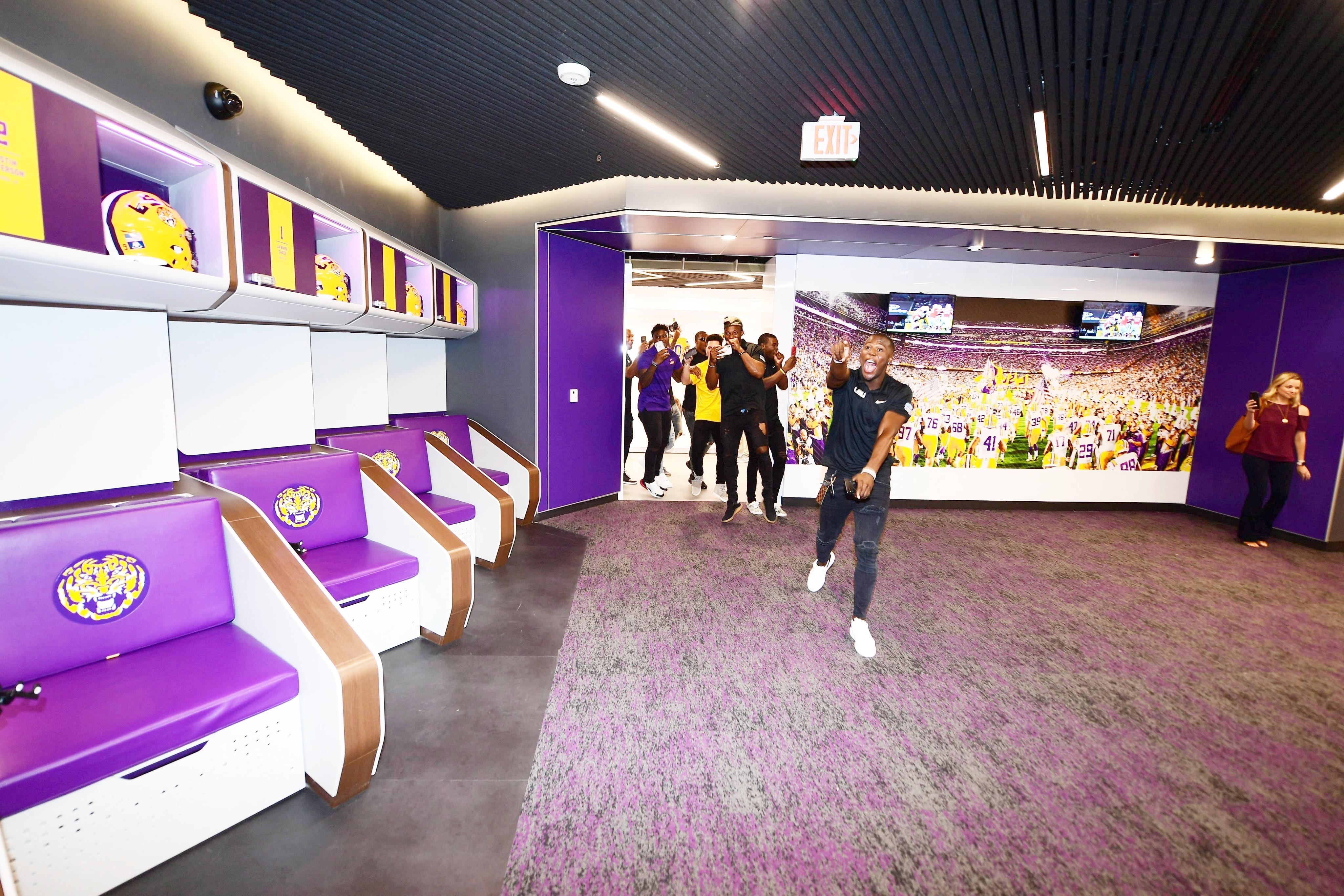 Phong thay do 28 trieu USD anh 2