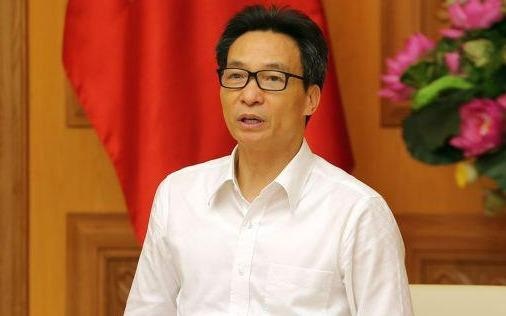 Phu huynh co tam ly 'khoan trang' con em minh cho nha truong hinh anh