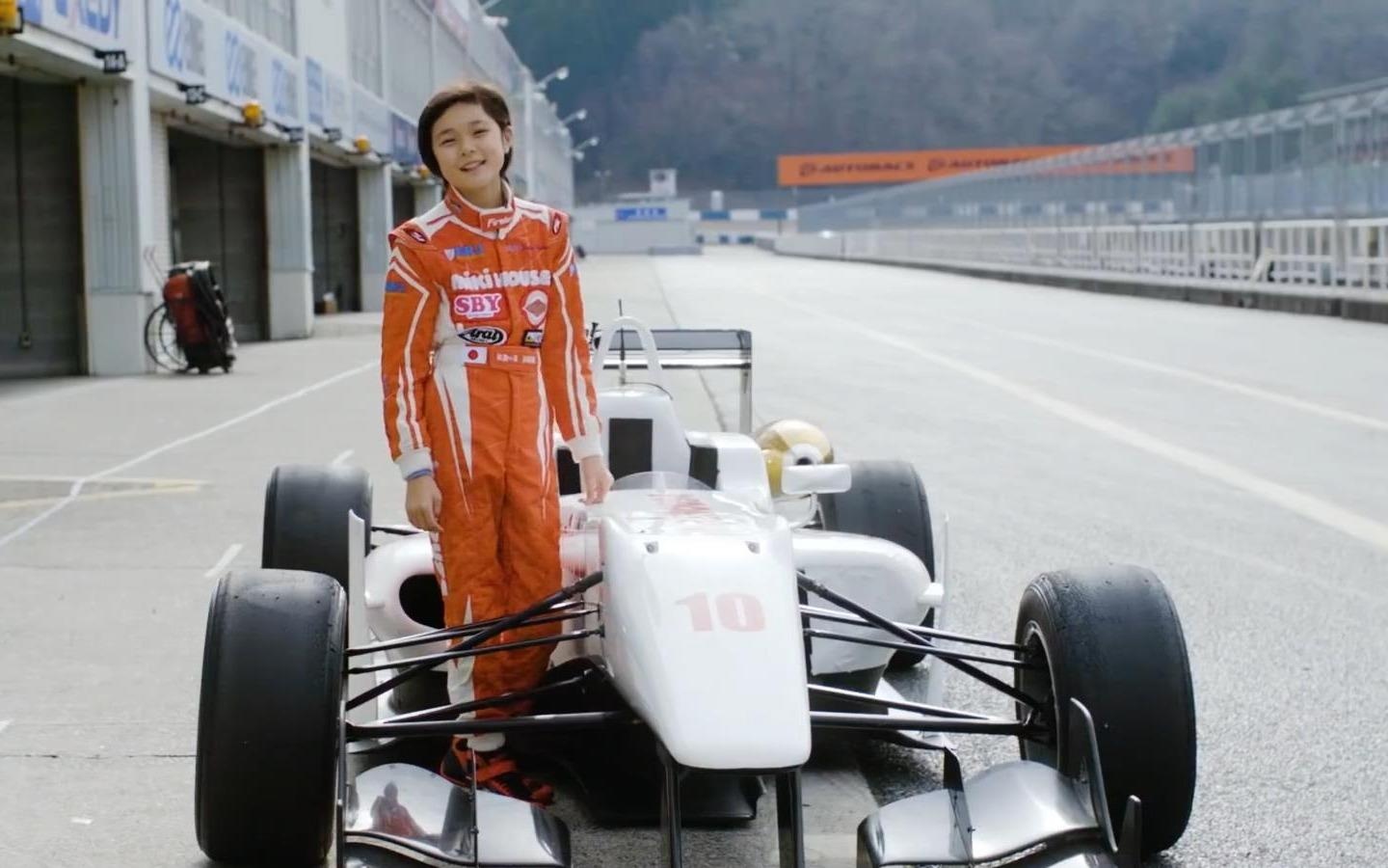 Co be 11 tuoi uoc mo tro thanh tay dua F1 hinh anh