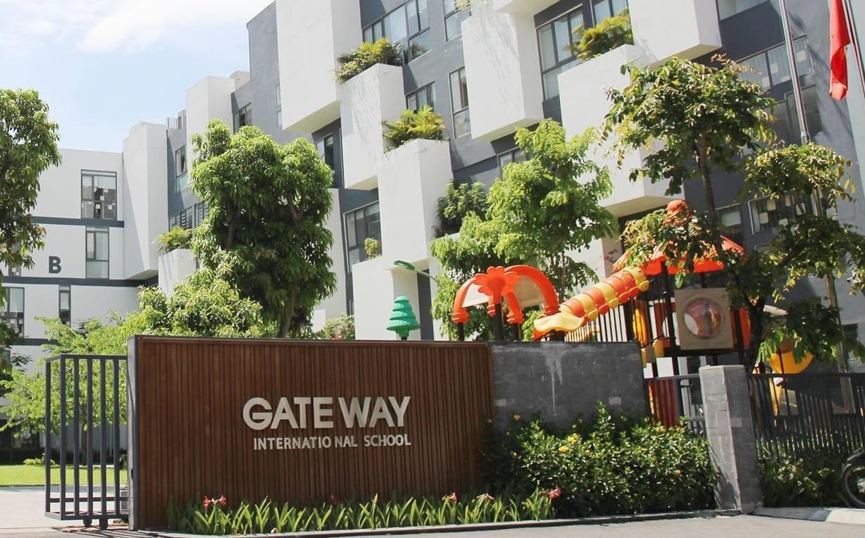 Truong quoc te Gateway thu hoc phi gan 120 trieu dong hinh anh