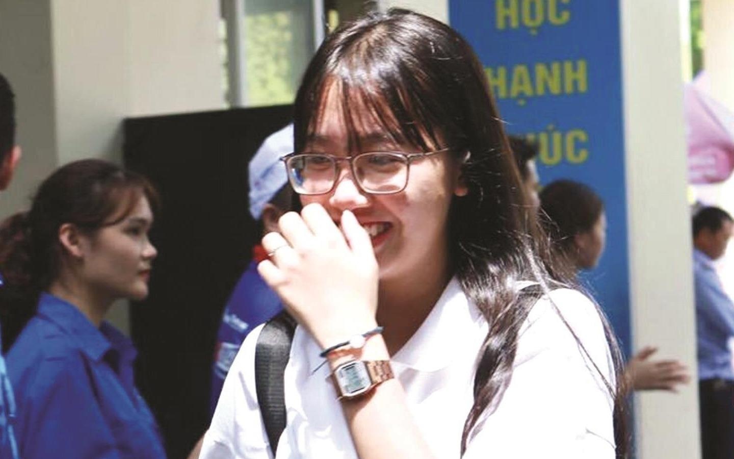 Xet tuyen sinh dai hoc 2019: Hom nay bat dau loc ao hinh anh