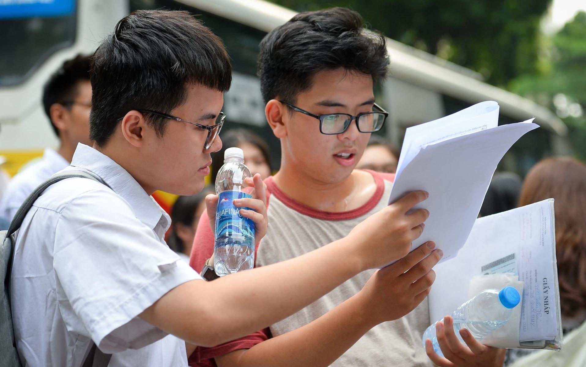 DH Ngoai ngu Hue cong bo diem chuan 2019 hinh anh