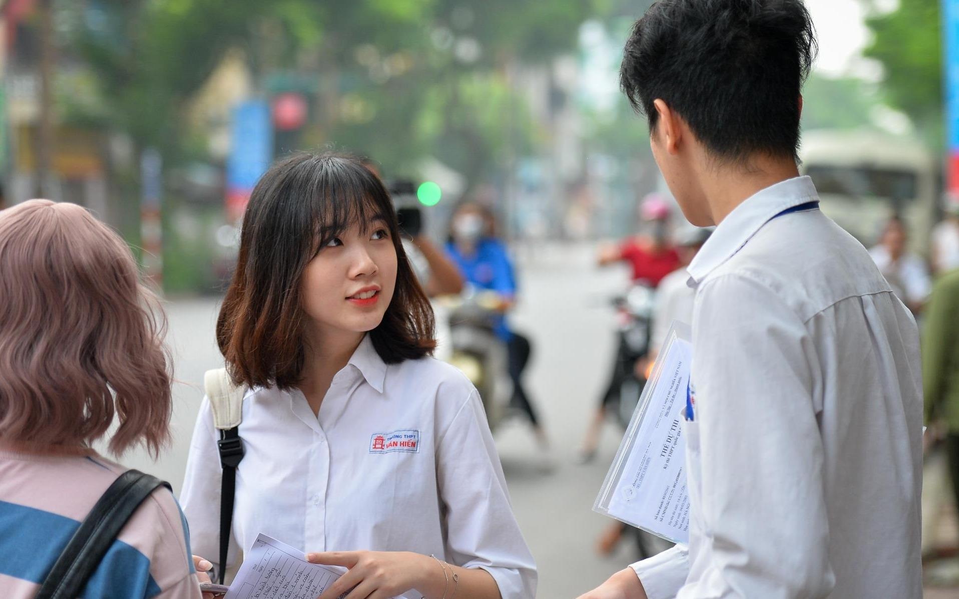 Diem chuan DH Thuong mai 2019 cao nhat la 24 hinh anh