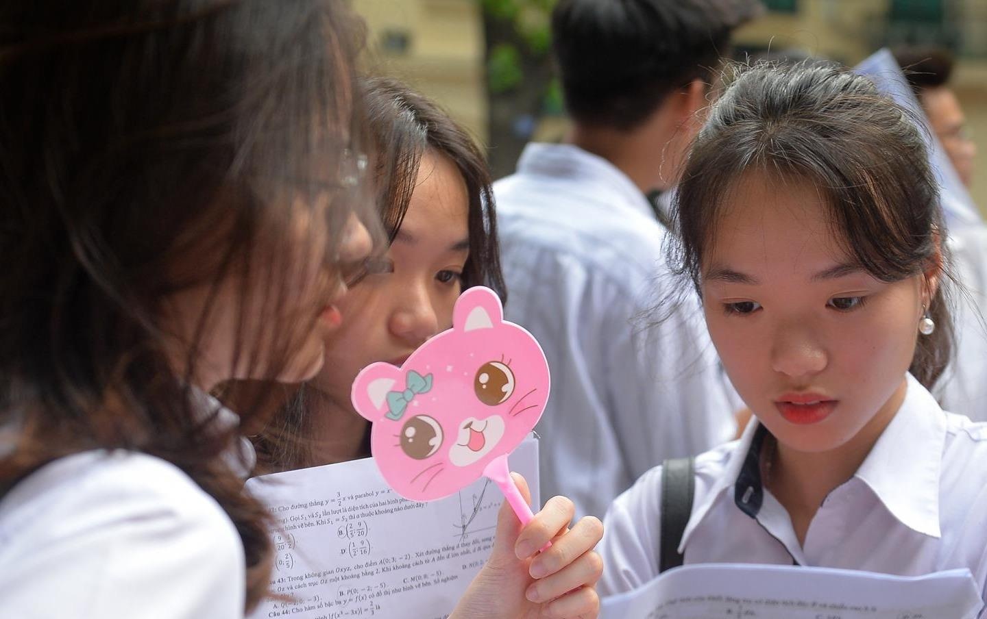 Diem chuan DH Noi vu Ha Noi tu 15 den 22,5 hinh anh