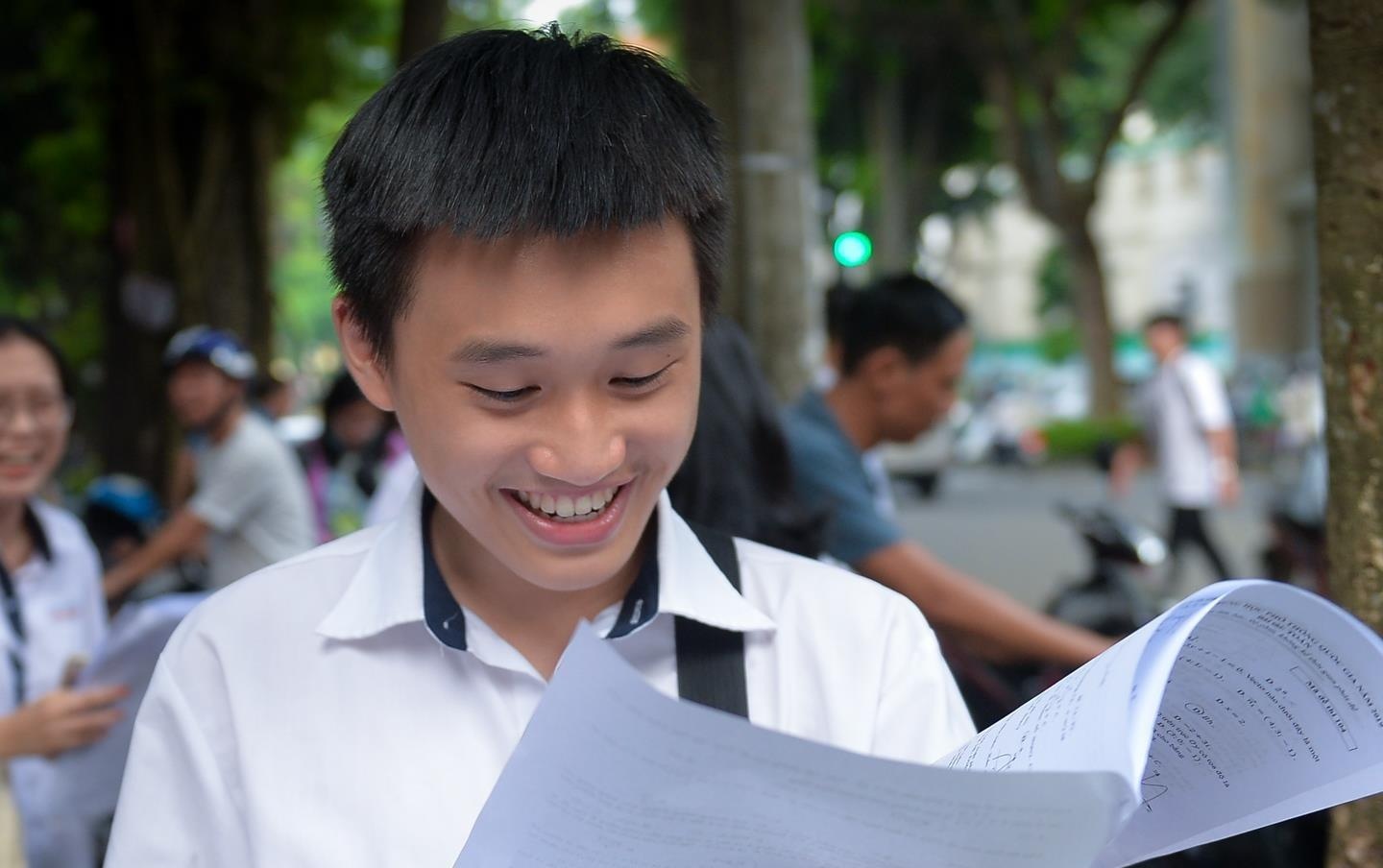 Diem chuan HV Chinh sach va Phat trien 2019 hinh anh