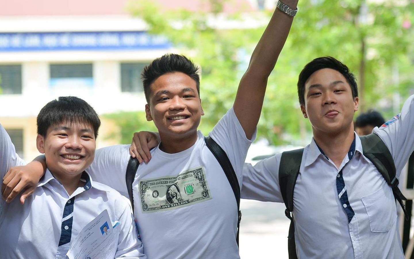 Diem chuan  DH Y Duoc Hue cao nhat la 25 hinh anh