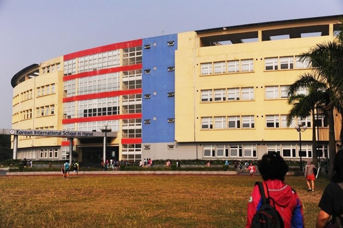 hoc phi truong quoc te xin anh 9