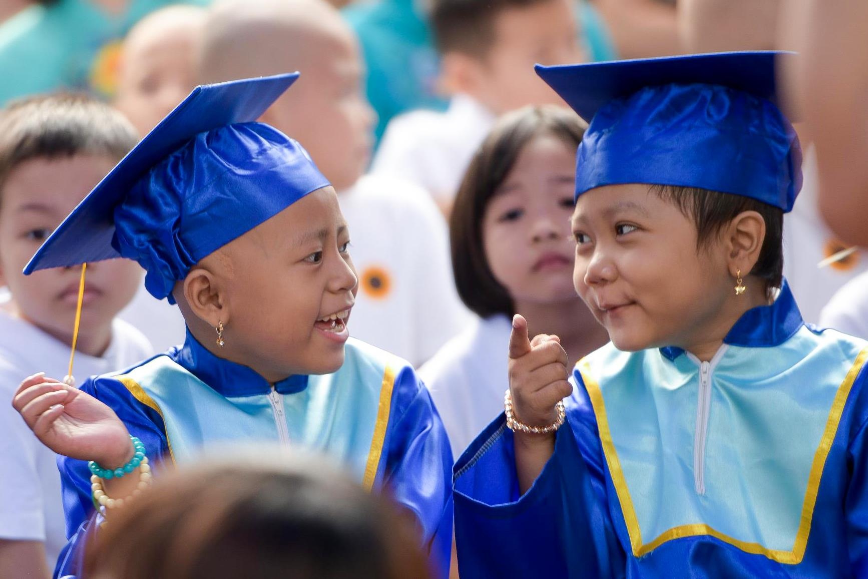 Khai giang cua tre mac ung thu anh 2