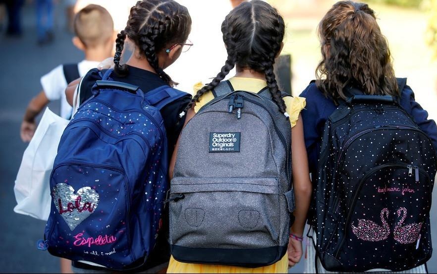 Phu huynh phan no vi truong day tre tu kich thich vung kin hinh anh