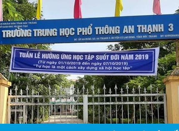 Hoc sinh bi ep rut don yeu cau doi giao vien? hinh anh