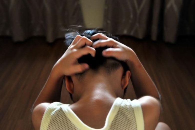 cha danh con rieng anh 1