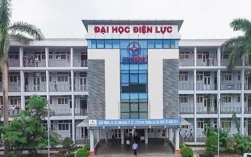 DH Dien luc tuyen thi sinh duoi diem chuan hinh anh