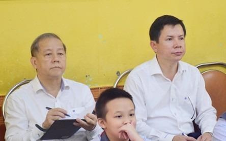 Chu tich UBND tinh Thua Thien - Hue hoc Dao duc voi hoc sinh tieu hoc hinh anh