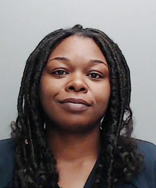 cô giáo đánh học sinh ảnh 2 co giao danh hoc sinh anh 2