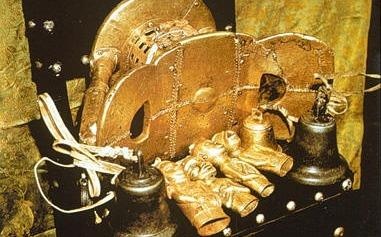 Cuoc chien vi chiec ghe vang hinh anh