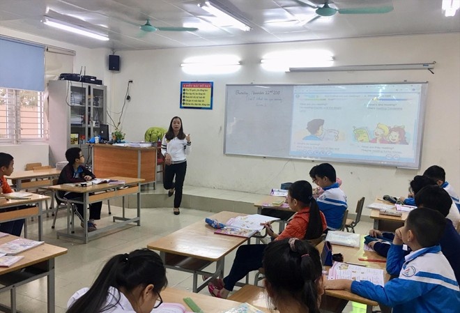Nhieu truong tieu hoc thieu giao vien Tieng Anh anh 1
